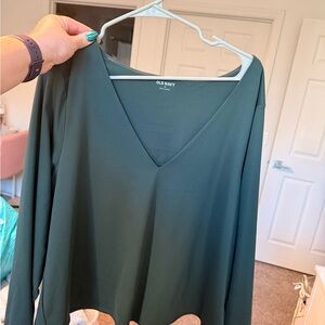 Old Navy Women's dark green V-Neck Long Sleeve Top